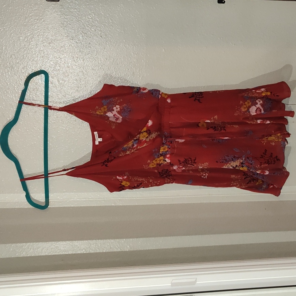Romper - Picture 2 of 4